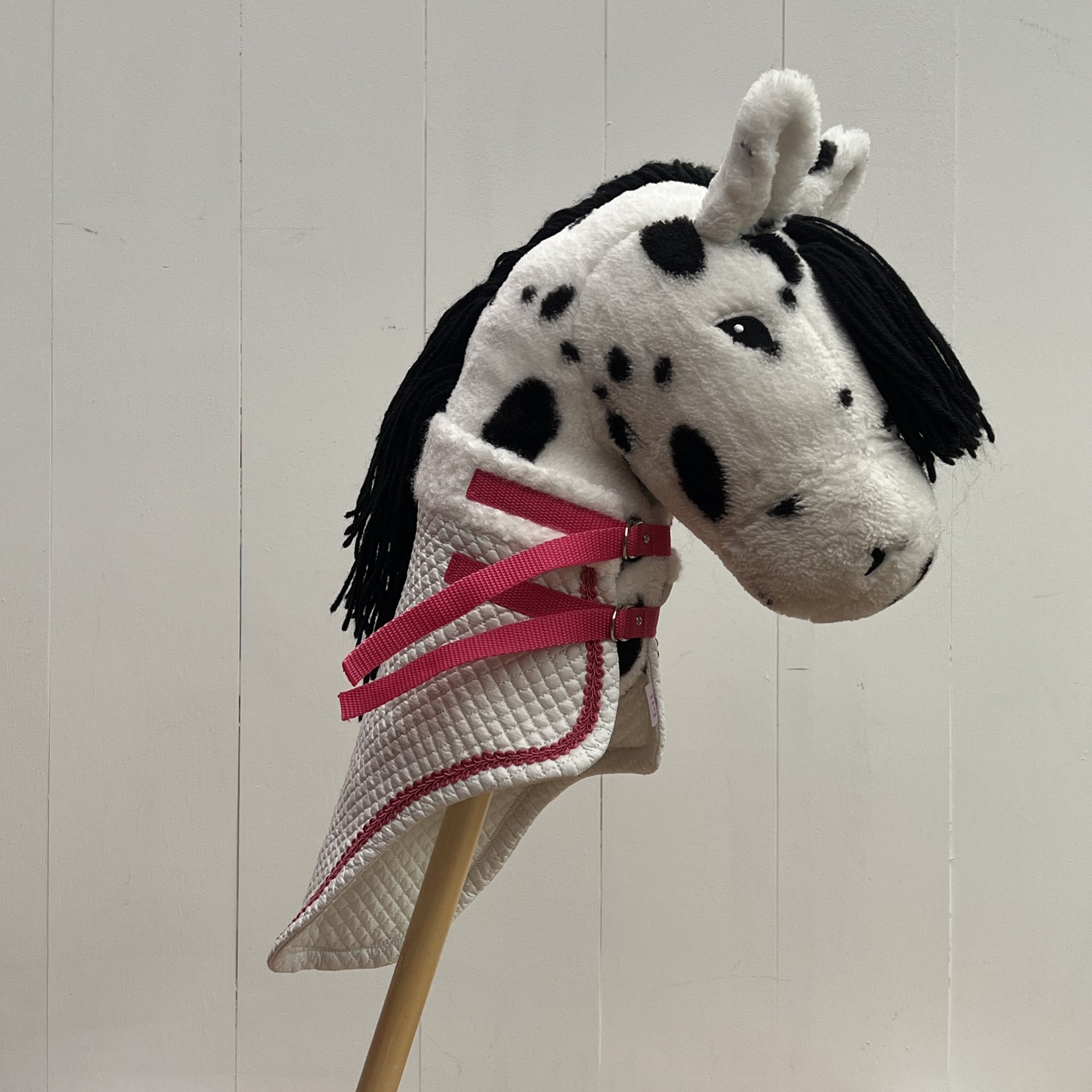 Dekentje kort By Astrup / Stip de pony wit met roze bandje