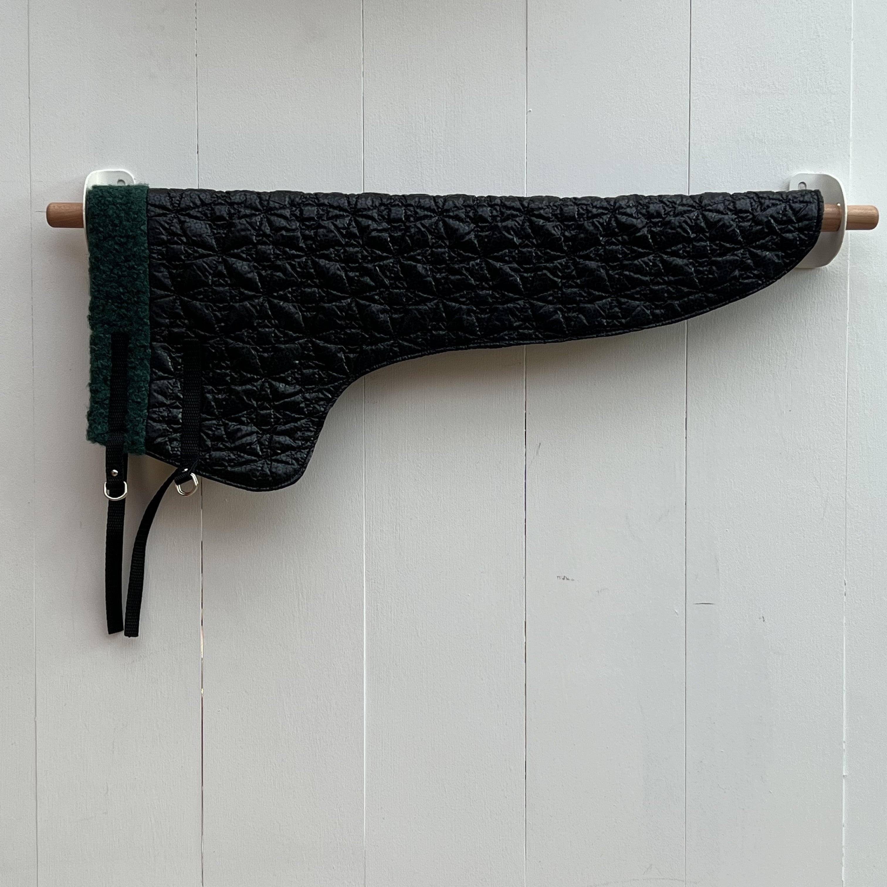 dekentje lang zwart met gestikte sterren