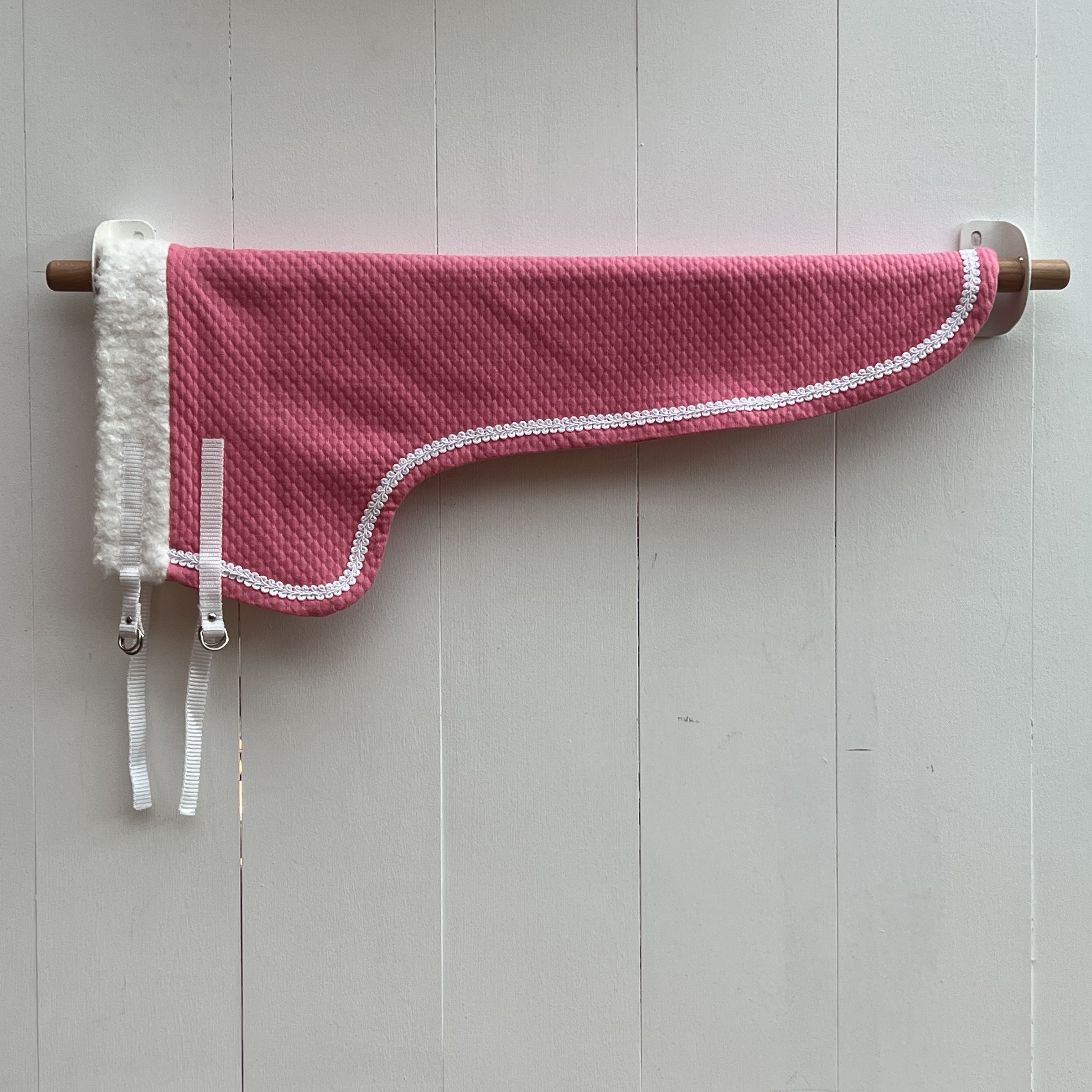 dekentje lang roze met wit band