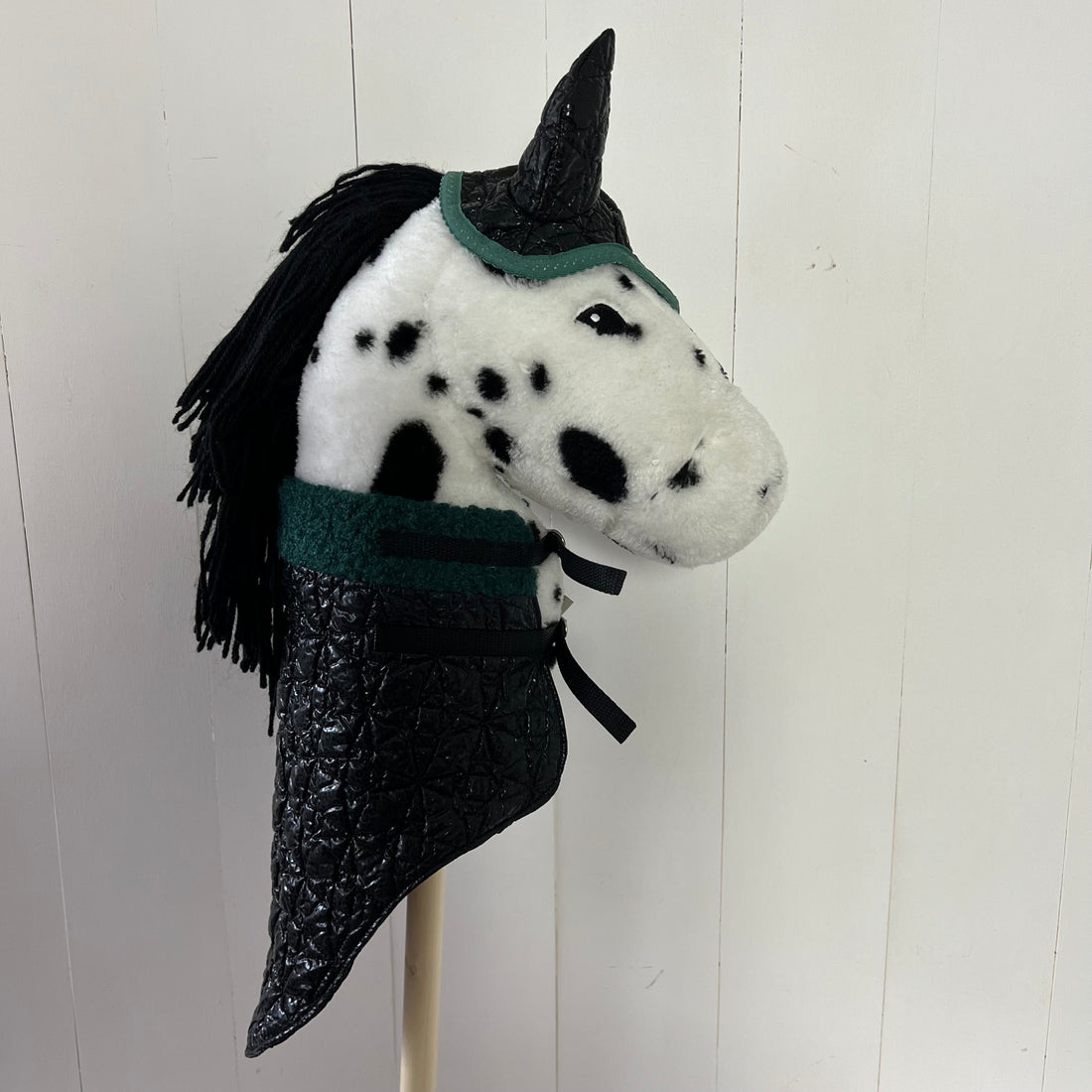 Dekentje kort zwart By Astrup / Stip de pony met gestikte sterren