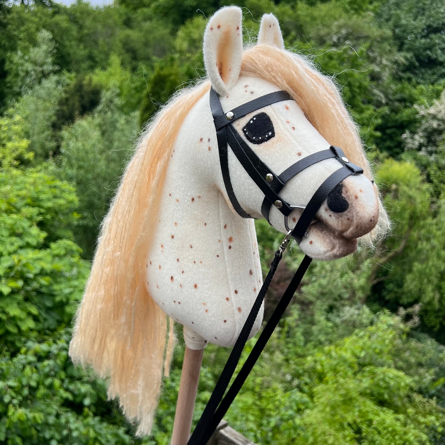 Hobbyhorse model Pony stip, met Engels hoofdstel