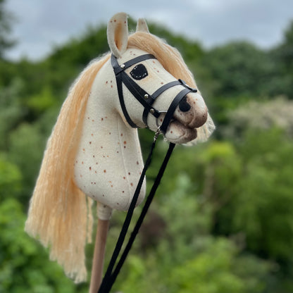 Hobbyhorse model Pony stip, met Engels hoofdstel