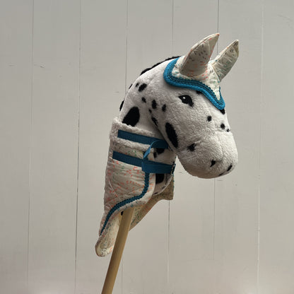 Dekentje kort By Astrup / Stip de pony crème met gekleurde figuurtjes