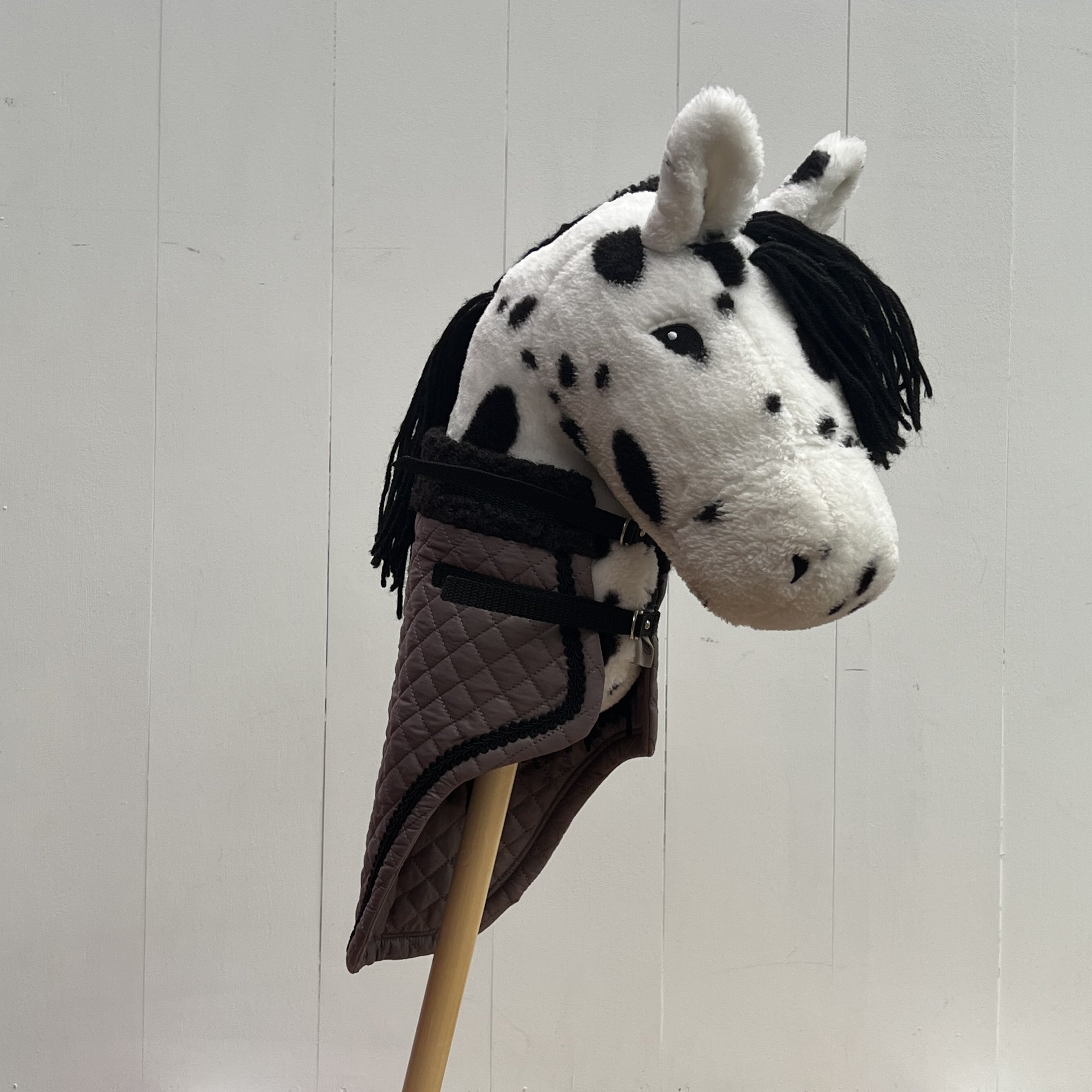 Dekentje kort By Astrup / Stip de pony grijs met zwart bandje