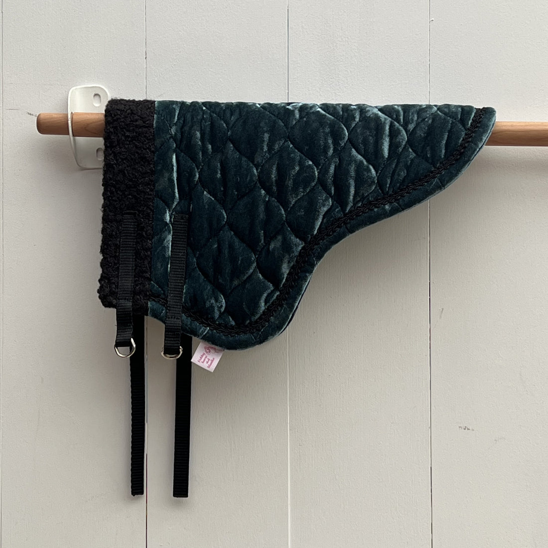 Dekentje kort LeMieux groen fluweel met zwart bandje