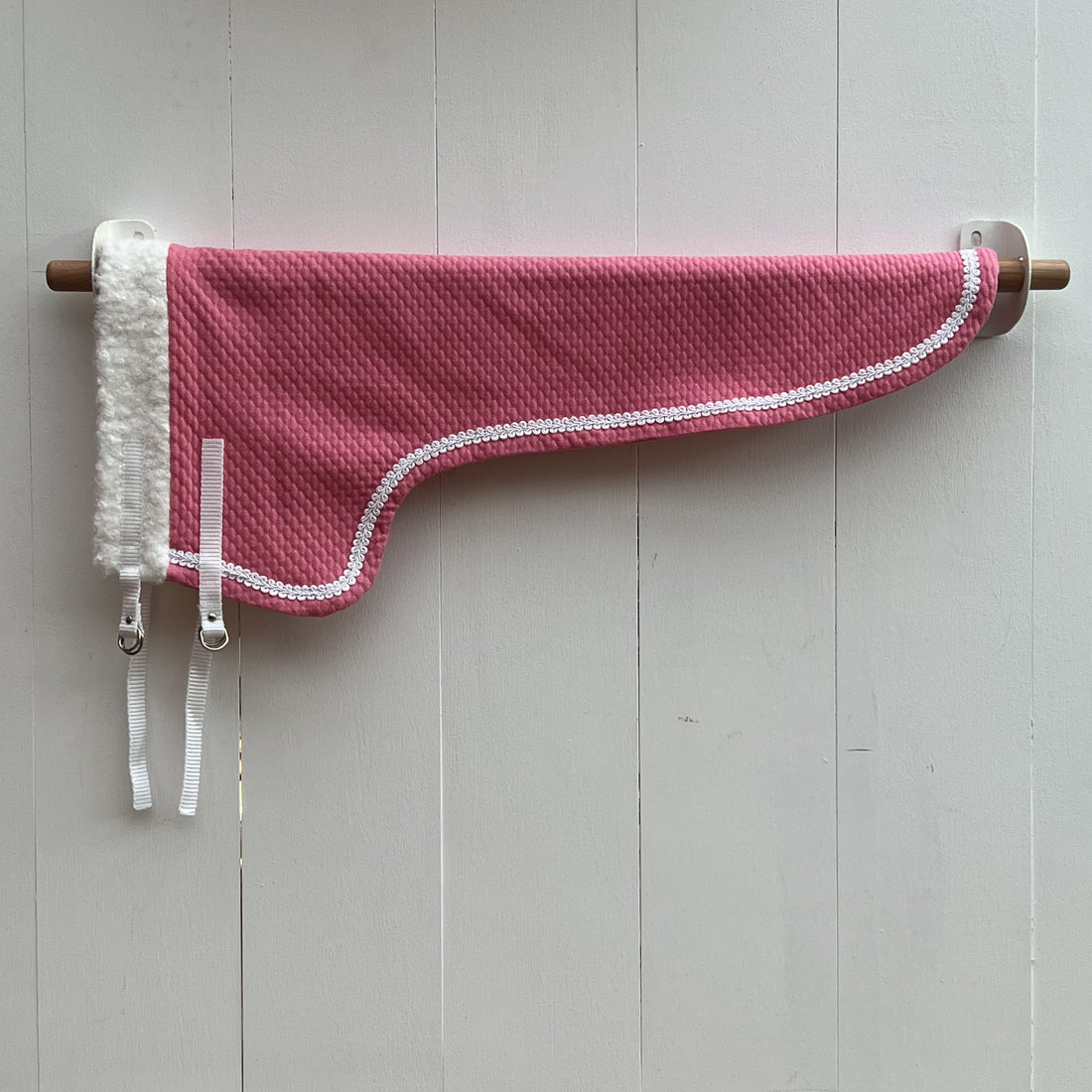 dekentje lang roze met wit band