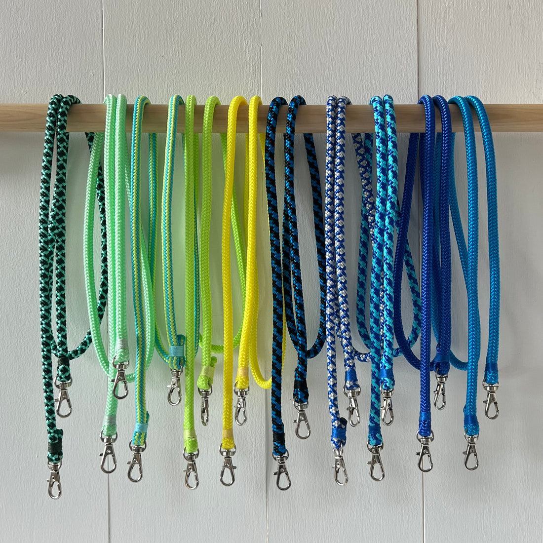 Teugels rond touw uni colour fel geel