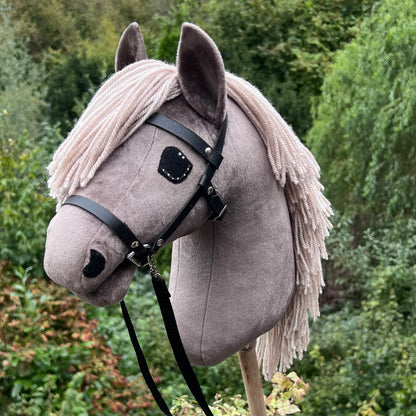 Hobbyhorse paard grijs / beige met appeltjes