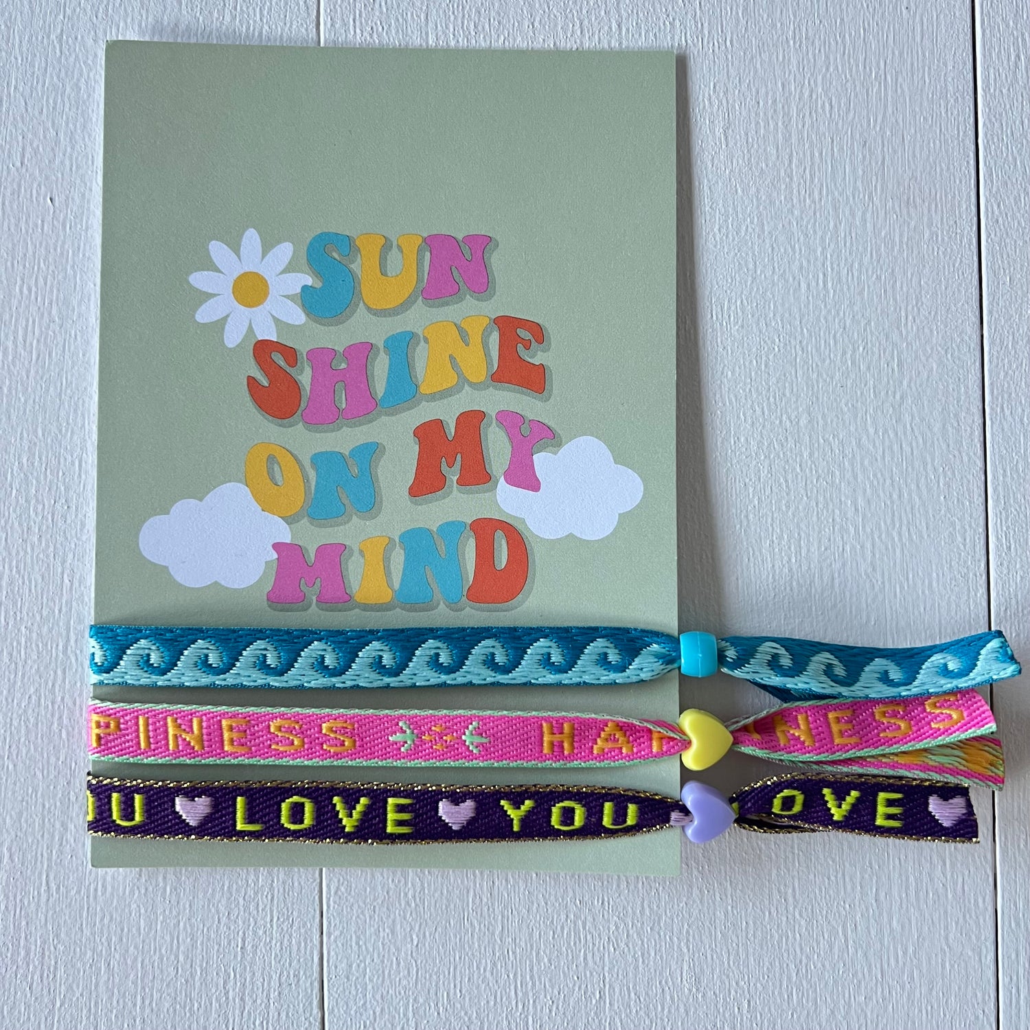 Kaart met 3 lint armbandjes sun shine on my mind