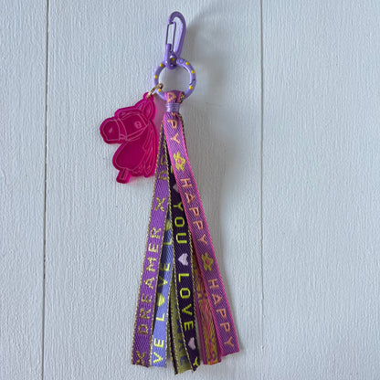 Sleutelhanger hobbyhorse en lint, paars / donker paars / lila / fuchsia